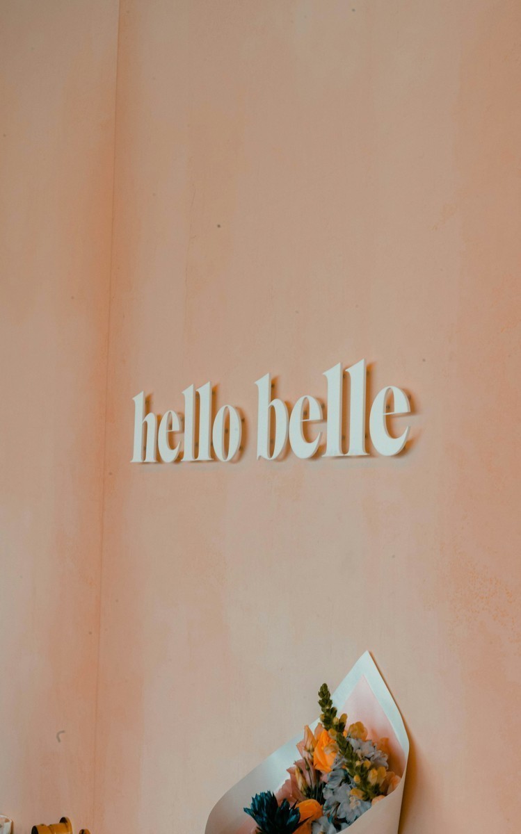 Lumina Belle Studio Logo